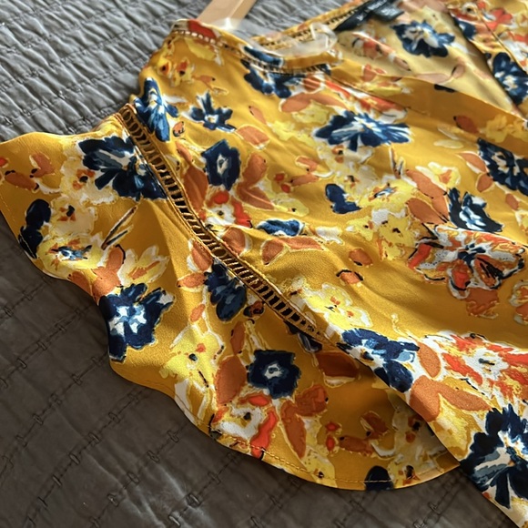 Zac & Rachel Womens Sz Petite XL - Short Sleeve Blouse - Picture 4 of 4